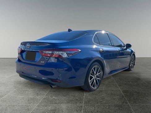 Used 2023 Toyota Camry XLE w/ Navigation Package FWD image 7
