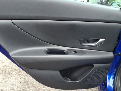 New 2026 Hyundai Elantra SE FWD image 9