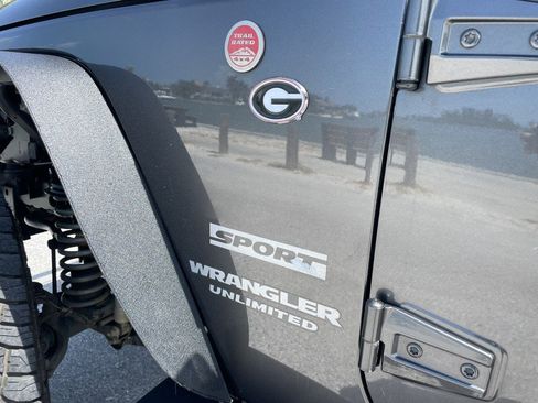 Used 2016 Jeep Wrangler Unlimited Sport w/ Quick Order Package 24S AWD/4WD image 24