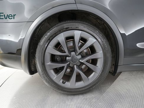 Used 2023 Tesla Model X AWD/4WD image 9