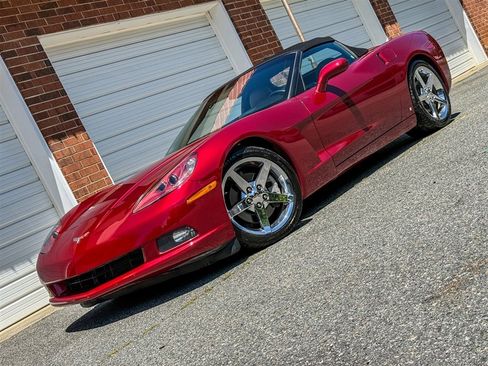 Used 2008 Chevrolet Corvette Convertible w/ Preferred Equipment Group RWD image 4