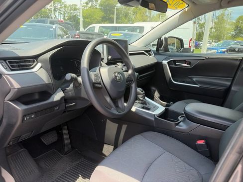 Used 2024 Toyota RAV4 XLE w/ Convenience Package AWD/4WD image 6