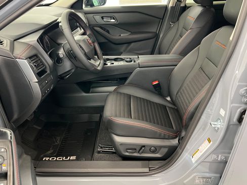 New 2026 Nissan Rogue SV AWD/4WD image 17