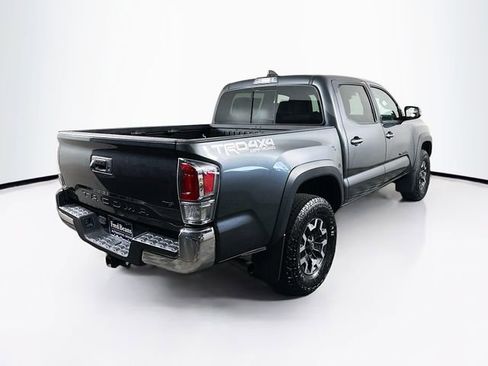 Certified 2022 Toyota Tacoma TRD Off-Road image 9