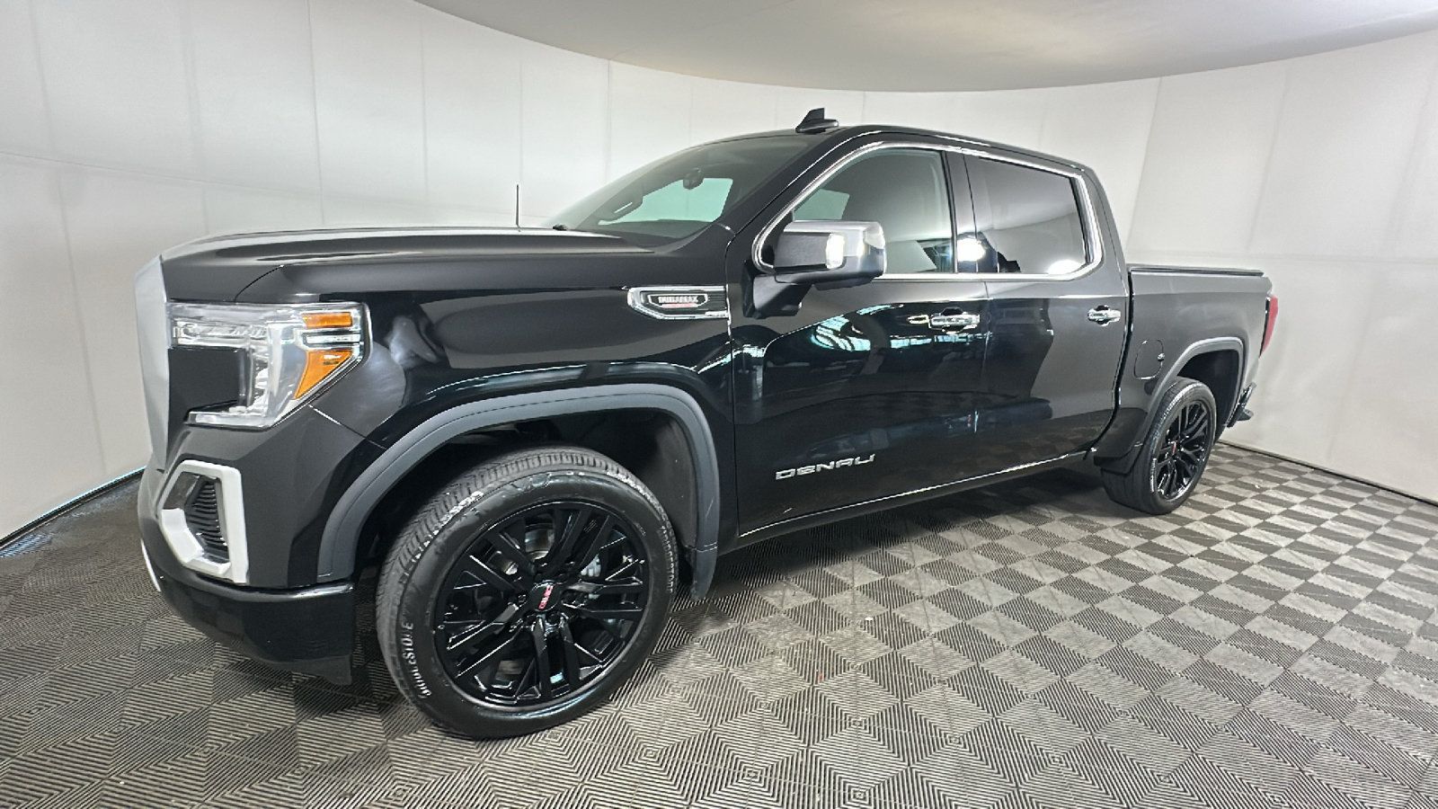 Used 2021 GMC Sierra 1500 Denali w/ Denali Ultimate Package AWD/4WD image 8