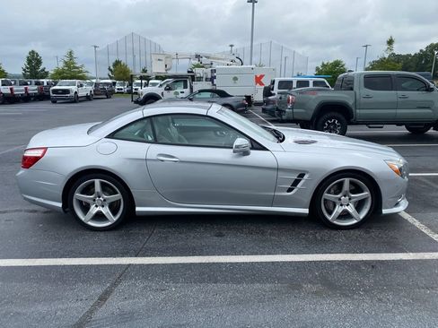 Used 2015 Mercedes-Benz SL 550 image 8