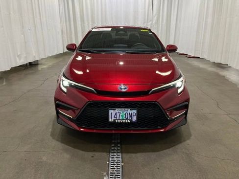 Certified 2024 Toyota Corolla SE w/ SE Package AWD/4WD image 9