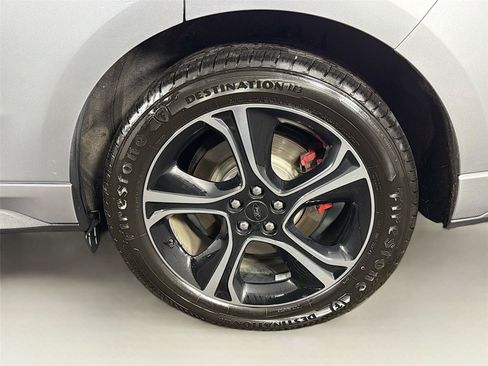 Used 2020 Ford Edge ST w/ Cold Weather Package AWD/4WD image 36
