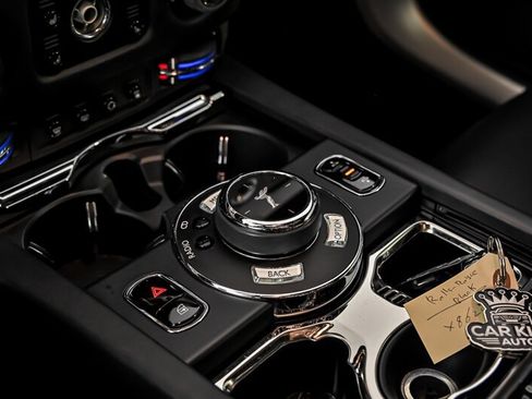 Used 2016 Rolls-Royce Wraith RWD image 34