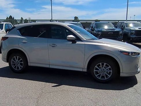 Used 2025 MAZDA CX-5 AWD 2.5 S w/ Select Package image 9