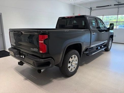 New 2026 Chevrolet Silverado 2500 High Country w/ High Country Premium Package AWD/4WD image 6