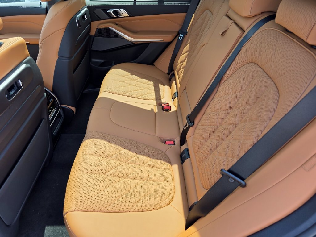 New 2026 BMW X5 M60i AWD/4WD image 12