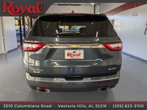 Used 2018 Chevrolet Traverse Premier w/ Driver Confidence II Package image 3