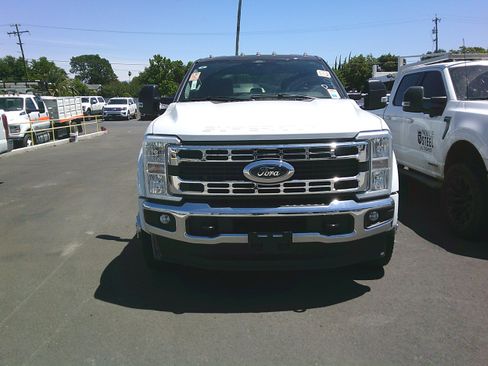 Used 2024 Ford F450 XLT w/ FX4 Off-Road Package AWD/4WD image 3