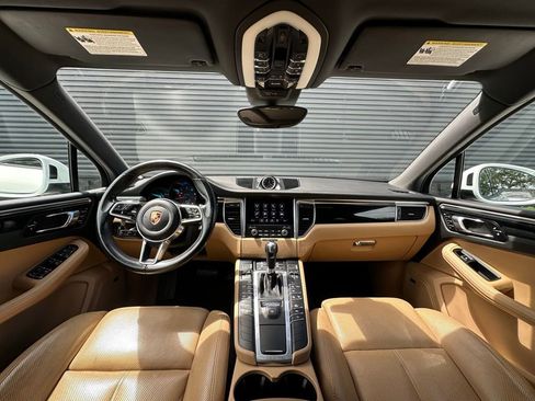 Certified 2018 Porsche Macan w/ Premium Package Plus AWD/4WD image 6