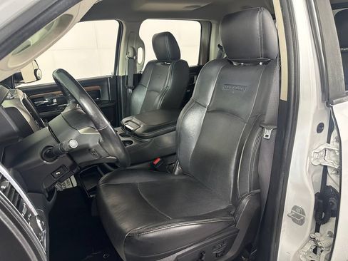 Used 2016 RAM 1500 Laramie AWD/4WD image 13
