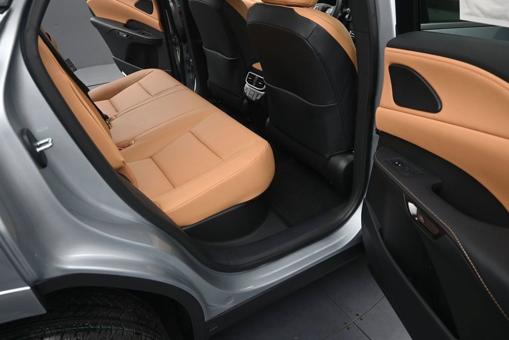 Used 2022 Acura RDX w/ Technology Package FWD image 13