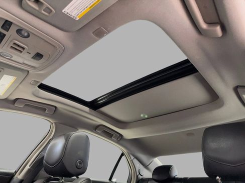 Used 2018 Cadillac CTS Luxury image 38