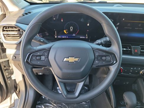 Used 2024 Chevrolet TrailBlazer LT image 21