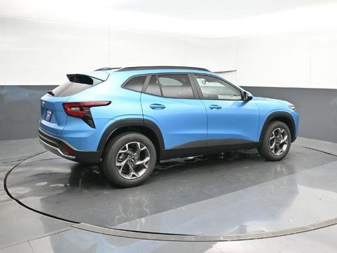 New 2026 Chevrolet Trax LT w/ Driver Confidence Package image 5