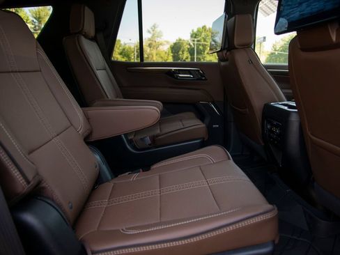 New 2026 Chevrolet Tahoe High Country AWD/4WD image 15
