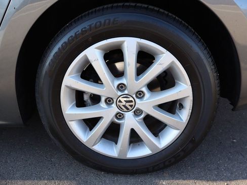 Used 2013 Volkswagen Jetta SE image 41