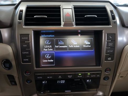 Used 2017 Lexus GX 460 image 39