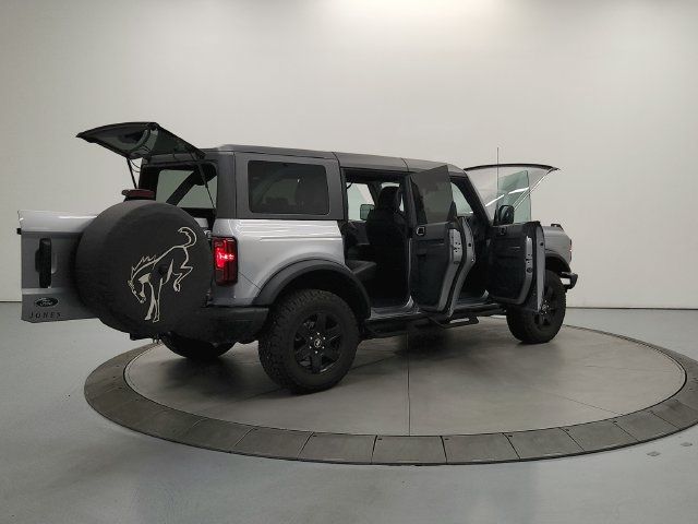 Used 2024 Ford Bronco Black Diamond AWD/4WD image 13