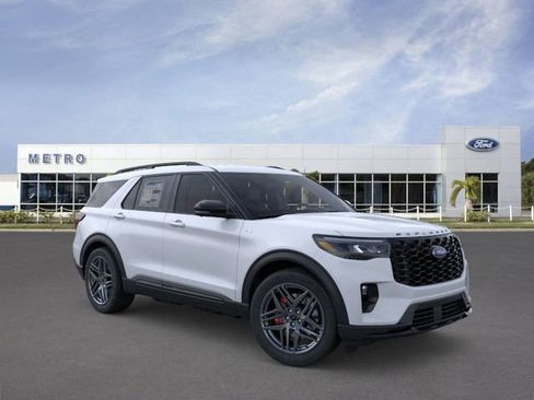 New 2026 Ford Explorer ST-Line w/ ST-Line Street Pack image 7