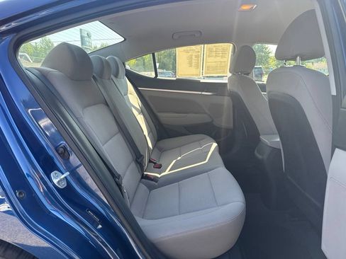 Used 2019 Hyundai Elantra SEL FWD image 11