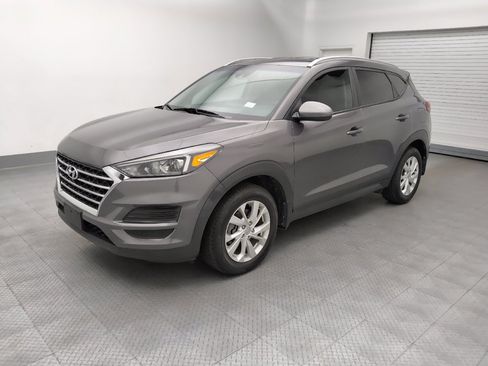 Used 2021 Hyundai Tucson Value FWD image 2