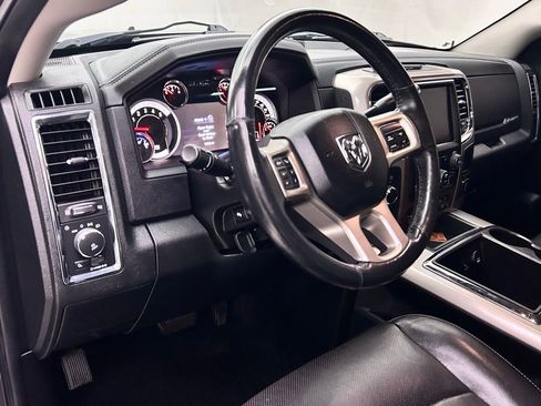Used 2015 RAM 2500 Laramie w/ Convenience Group image 12