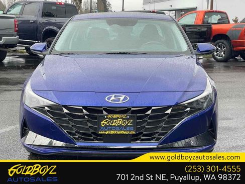 Used 2022 Hyundai Elantra SEL w/ Convenience + Premium Package image 9