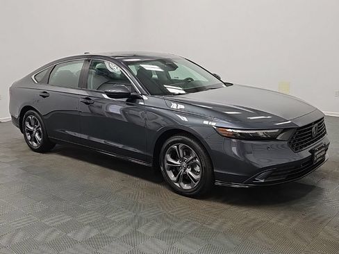 New 2026 Honda Accord EX-L image 2