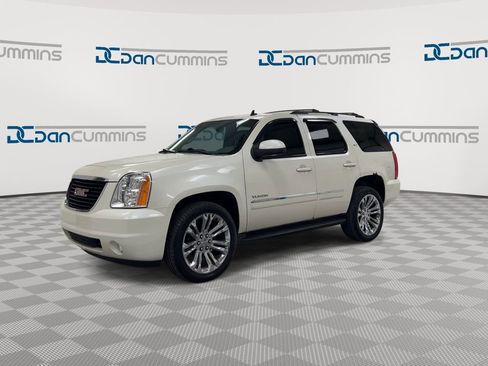 Used 2012 GMC Yukon SLT w/ SLT-2 Equipment Package image 4