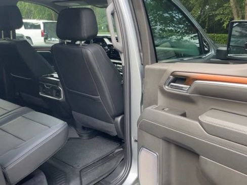 Used 2025 GMC Sierra 1500 Denali w/ Denali Reserve Package AWD/4WD image 12