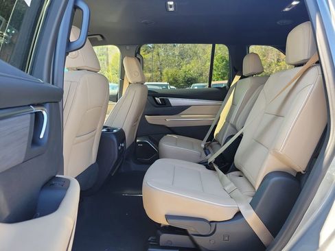 New 2026 Buick Enclave Preferred FWD image 12