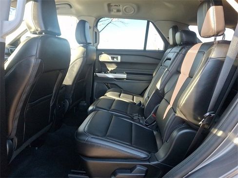 Used 2023 Ford Explorer XLT w/ Equipment Group 202A image 10