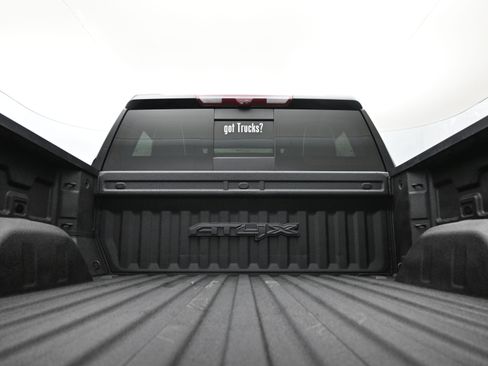 Used 2022 GMC Sierra 1500 AT4X image 6