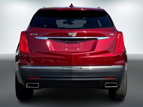 Used 2018 Cadillac XT5 Premium Luxury image 3