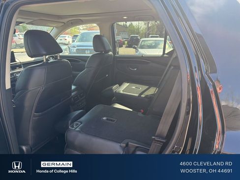Used 2023 Honda Pilot Touring image 12
