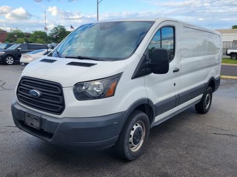 Used 2017 Ford Transit 250 130 Low Roof RWD image 10