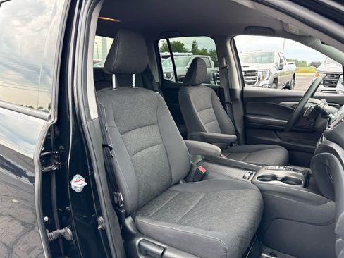 Used 2023 Honda Ridgeline Sport image 22