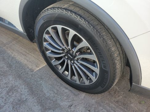 Used 2020 Lincoln Aviator Reserve RWD image 5