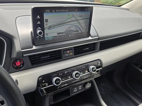Used 2023 Honda Pilot Touring image 21