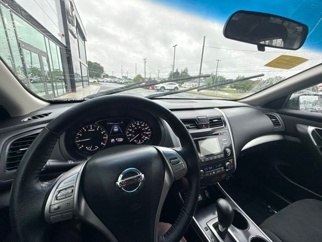 Used 2014 Nissan Altima 2.5 SV FWD image 24