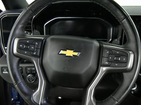 Used 2024 Chevrolet Silverado 1500 High Country w/ Technology Package image 2