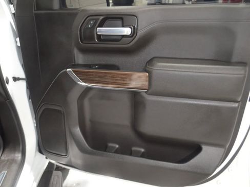 Used 2021 Chevrolet Silverado 1500 LT image 26