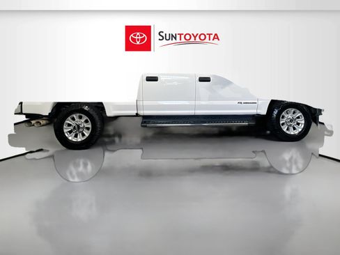 Used 2020 Ford F250 XL w/ STX Appearance Package image 2