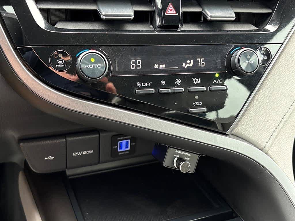 Used 2023 Toyota Camry SE FWD image 16